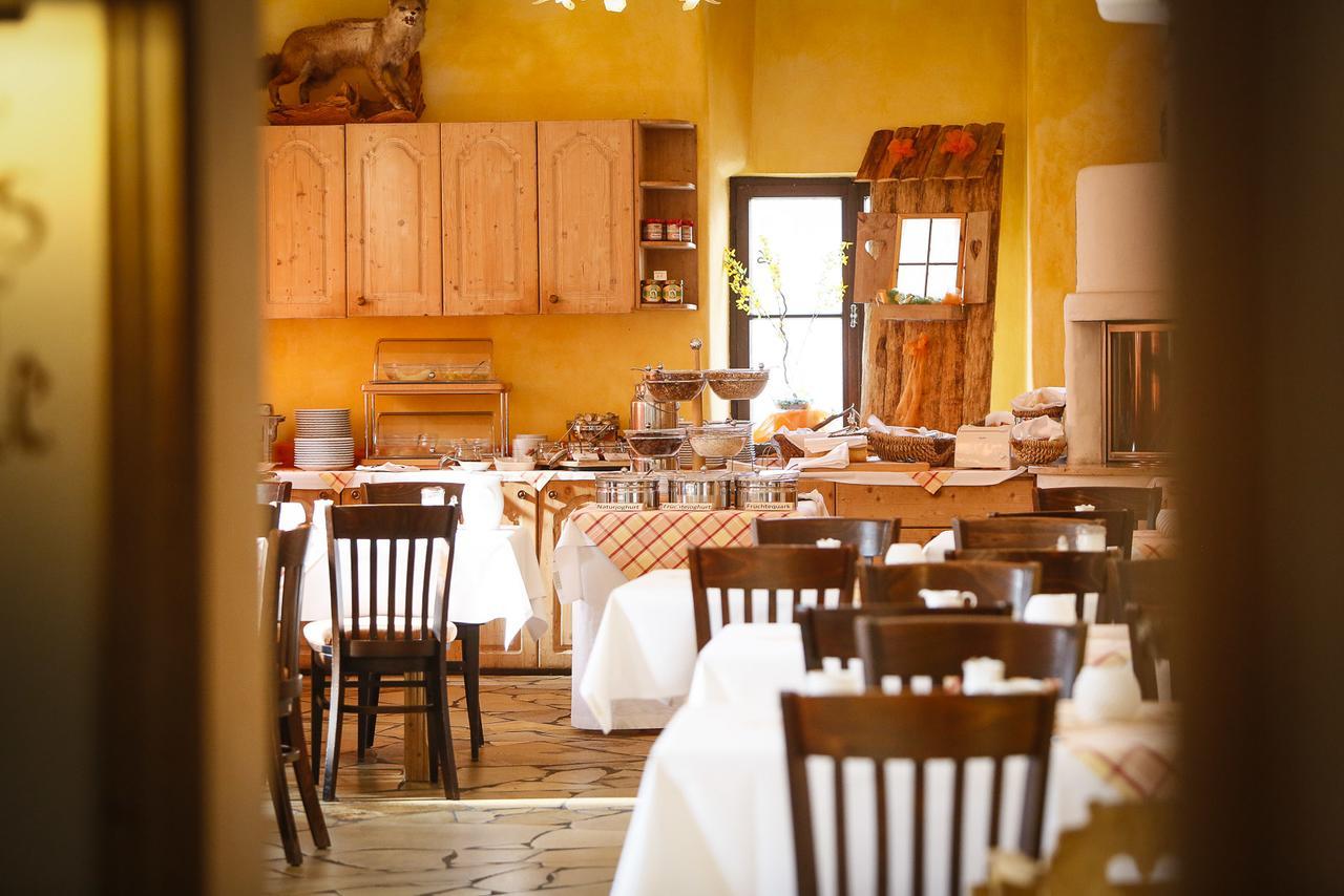 Hotel-Brauereigasthof Josef Fuchs Neusass Εξωτερικό φωτογραφία